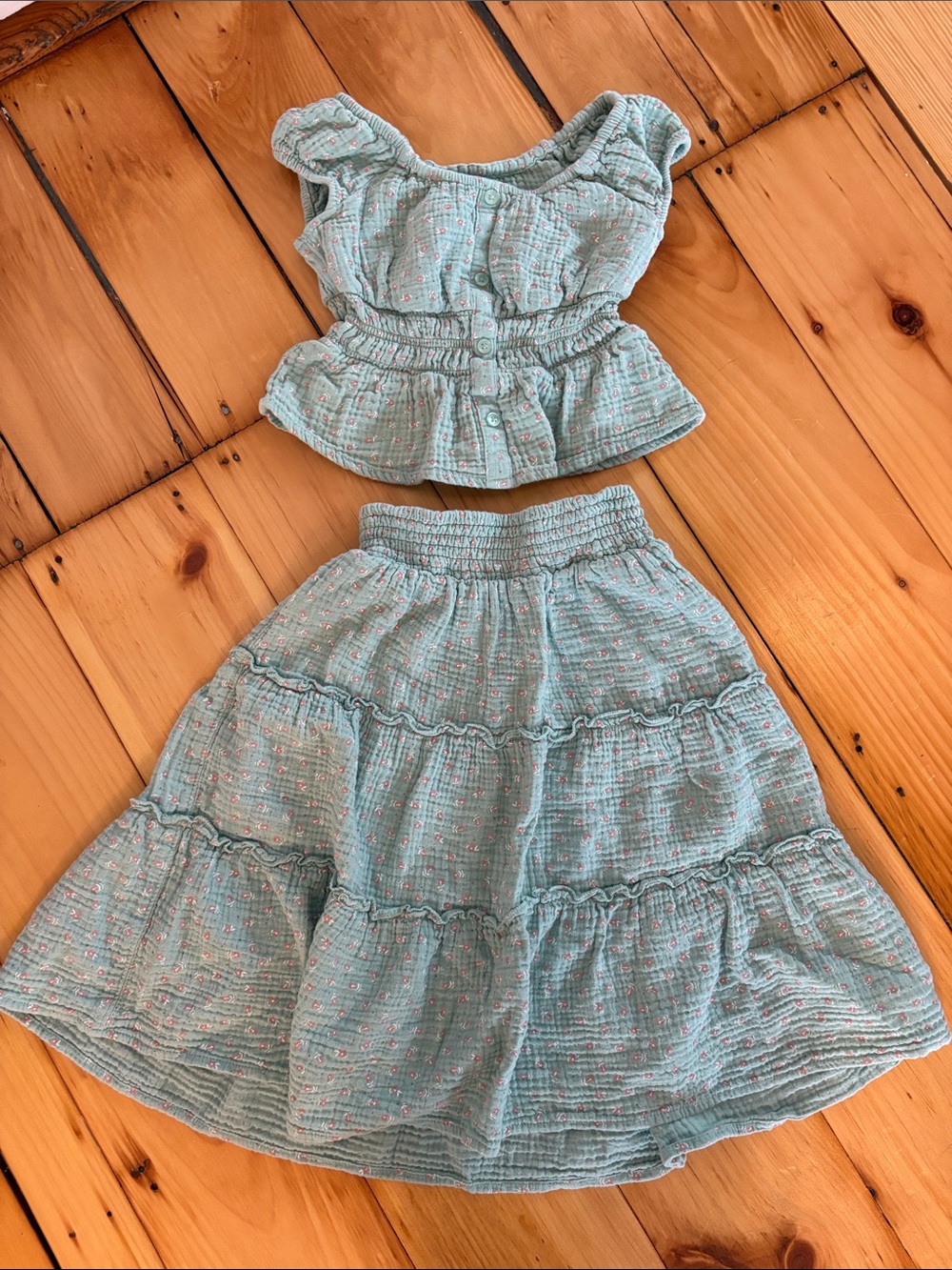 Girls' Aqua Tiered Cotton Skirt and Top Set with Pink Floral Accents XS